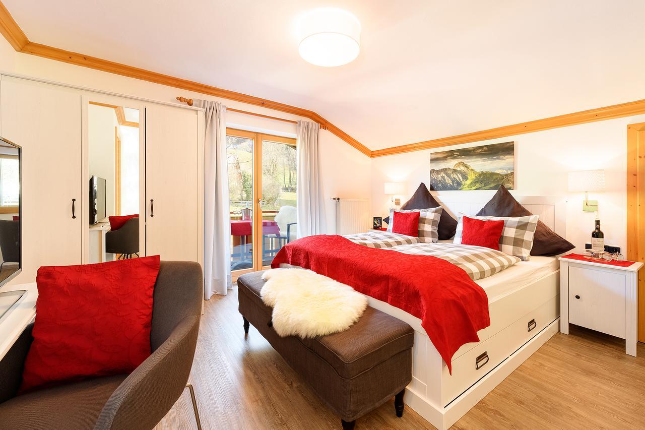 "Haus Berktold" - Annehmlichkeiten Von 4-Sterne Familien-Und Wellnesshotel Viktoria Koennen Mitbenutzt Werden Oberstdorf Exterior foto